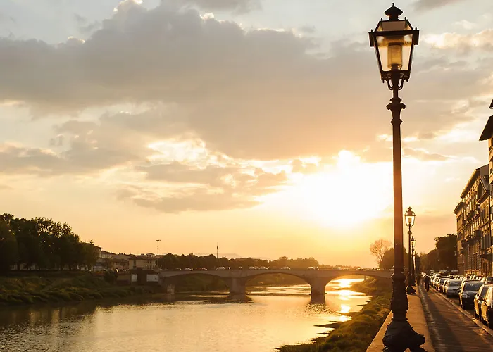 Lungarno Vespucci 50 Hotel Florenz