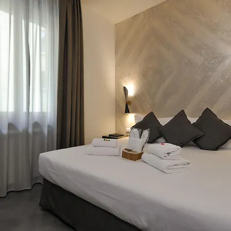 Otel Lungarno Vespucci 50