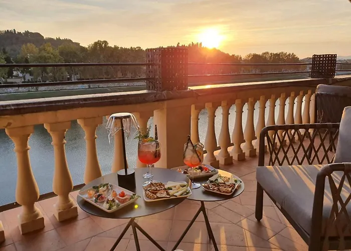 Hotel Lungarno Vespucci 50 4*